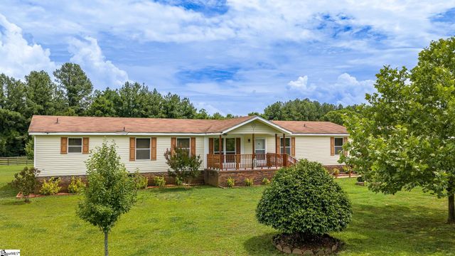115 L C Drive, Laurens, SC 29360