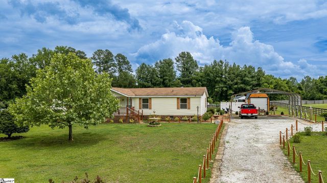 115 L C Drive, Laurens, SC 29360