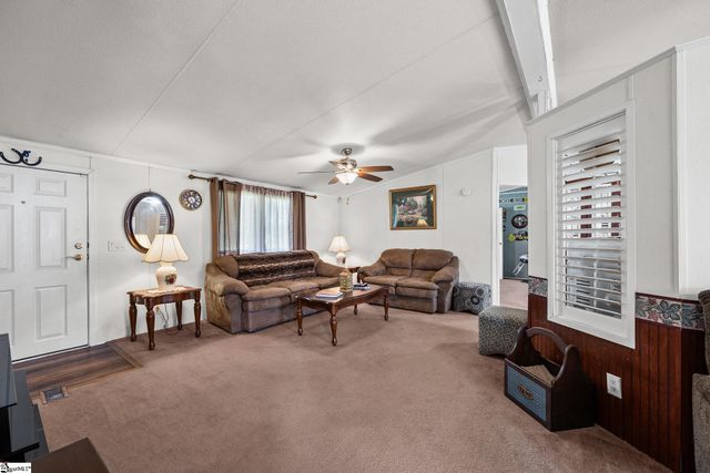 115 L C Drive, Laurens, SC 29360