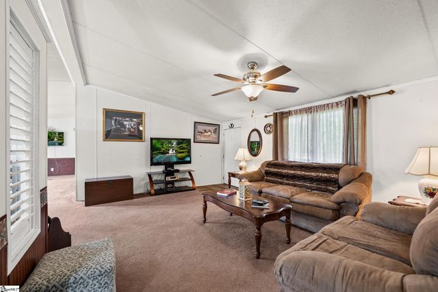 115 L C Drive, Laurens, SC 29360