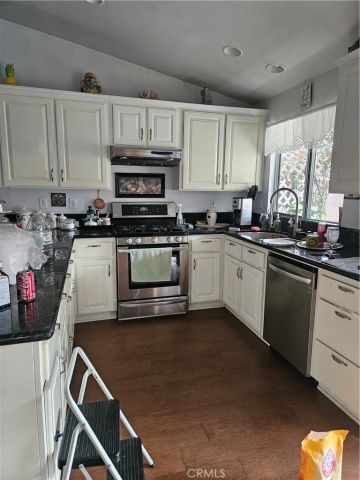 13681 W Nolina, Hesperia, CA 92344