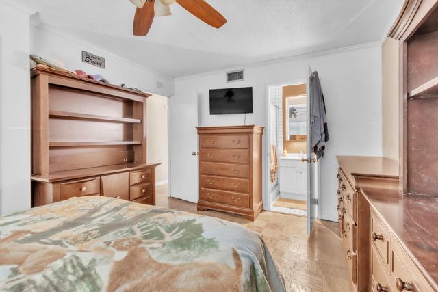 10406 Ambassador Dr, Rancho Cordova, CA 95670