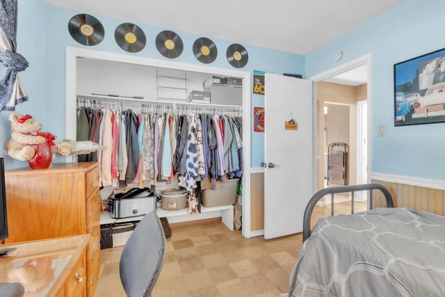 10406 Ambassador Dr, Rancho Cordova, CA 95670