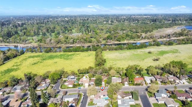 10406 Ambassador Dr, Rancho Cordova, CA 95670