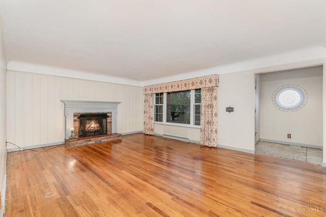 10550 Cinderella Drive, Montgomery, OH 45242