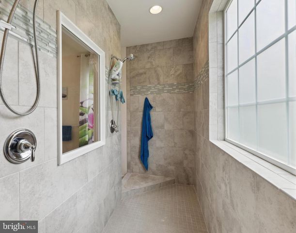 2201 MONTICELLO CT, Fort Washington, MD 20744