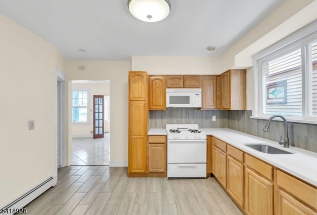 119 Clark Pl, Elizabeth City, NJ 07206