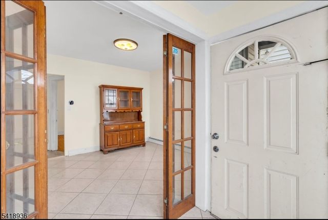 119 Clark Pl, Elizabeth City, NJ 07206