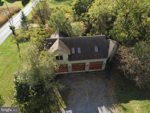 645 EDWARDS AVE, Chambersburg, PA 17202