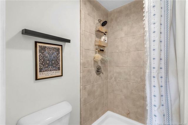 5008 Shimmer Drive, Fayetteville, NC 28304
