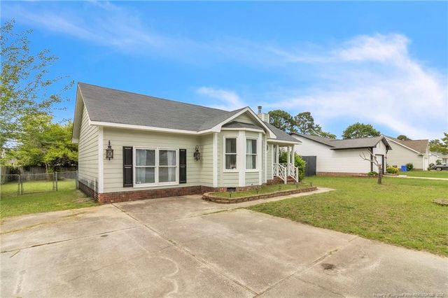 5008 Shimmer Drive, Fayetteville, NC 28304