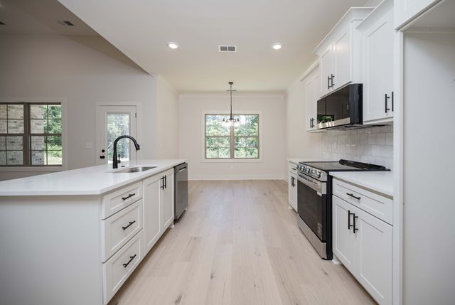 704 Summerline Rd, Smyrna, TN 37167