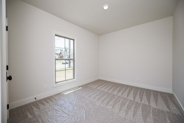 704 Summerline Rd, Smyrna, TN 37167