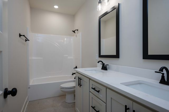 704 Summerline Rd, Smyrna, TN 37167