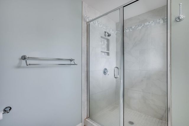 2455 N Regency Lakes Ct, Wichita, KS 67226