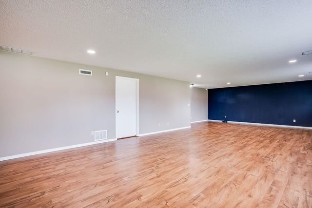 2455 N Regency Lakes Ct, Wichita, KS 67226