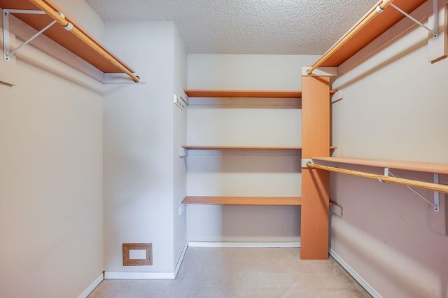 2455 N Regency Lakes Ct, Wichita, KS 67226