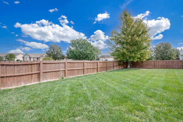 2455 N Regency Lakes Ct, Wichita, KS 67226