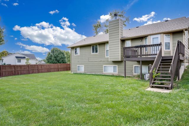 2455 N Regency Lakes Ct, Wichita, KS 67226