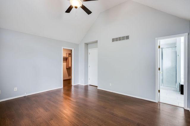 2455 N Regency Lakes Ct, Wichita, KS 67226