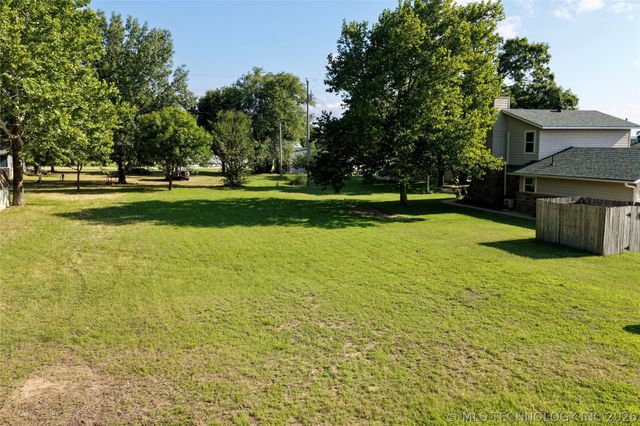 420406 E 1171, Eufaula, OK 74432
