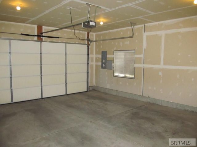 243 S Bridger Drive, Ammon, ID 83406