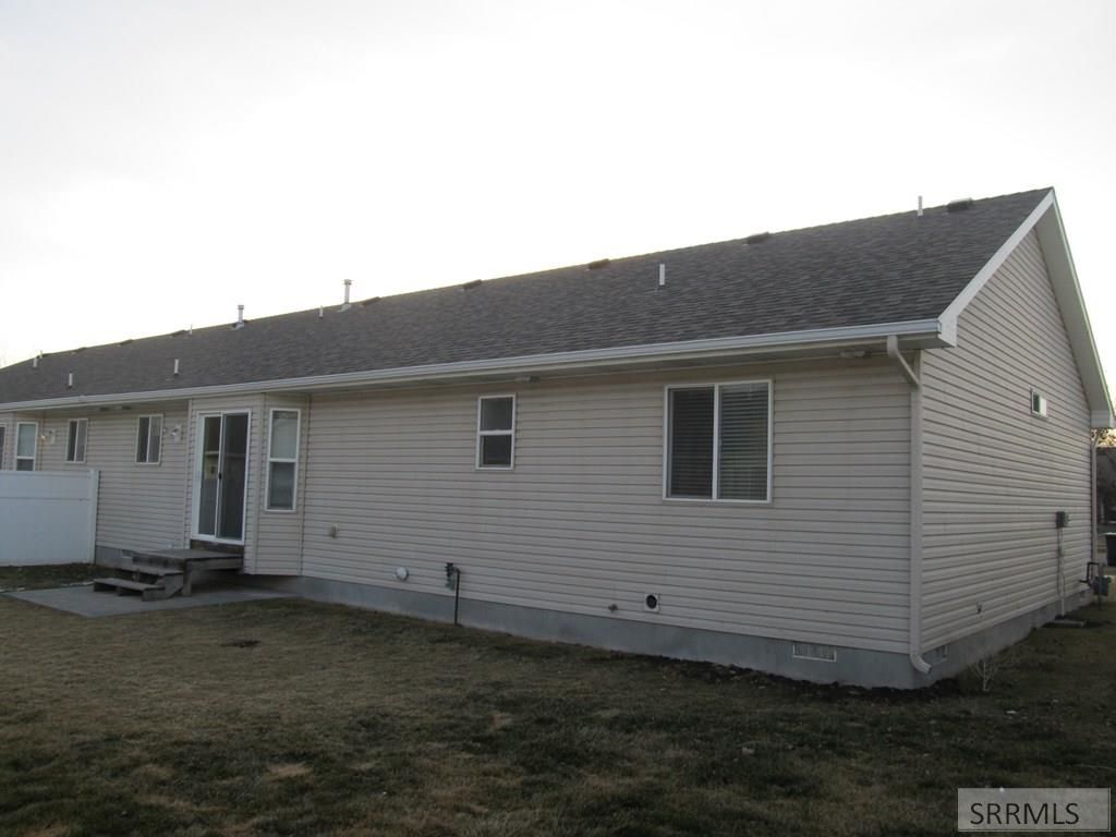 Image 12 of property listing at 243 S Bridger Drive, Ammon, ID 83406