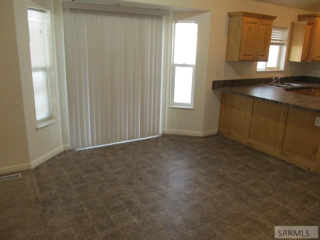 Image 4 of property listing at 243 S Bridger Drive, Ammon, ID 83406