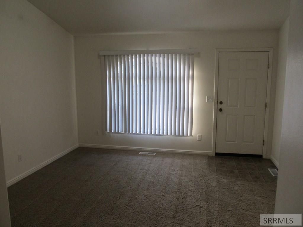 Image 7 of property listing at 243 S Bridger Drive, Ammon, ID 83406