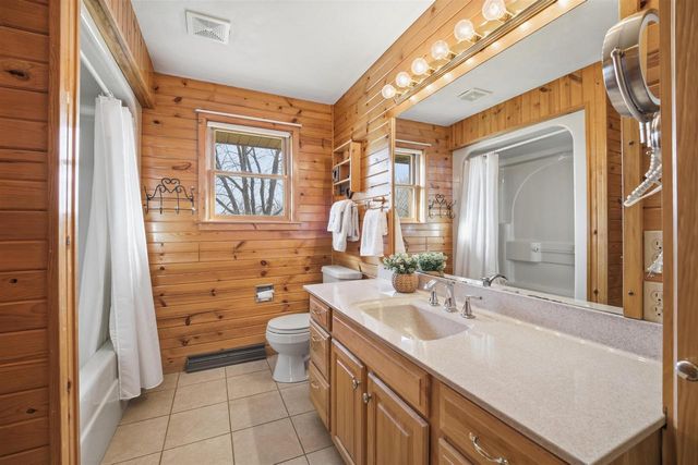 N1716 WINCHESTER ROAD, Hortonville, WI 54944