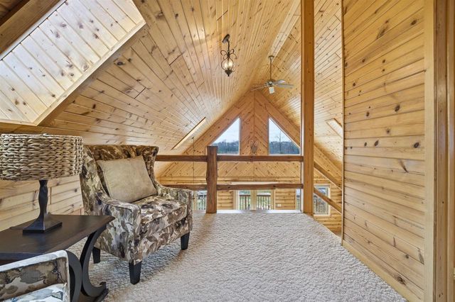 N1716 WINCHESTER ROAD, Hortonville, WI 54944