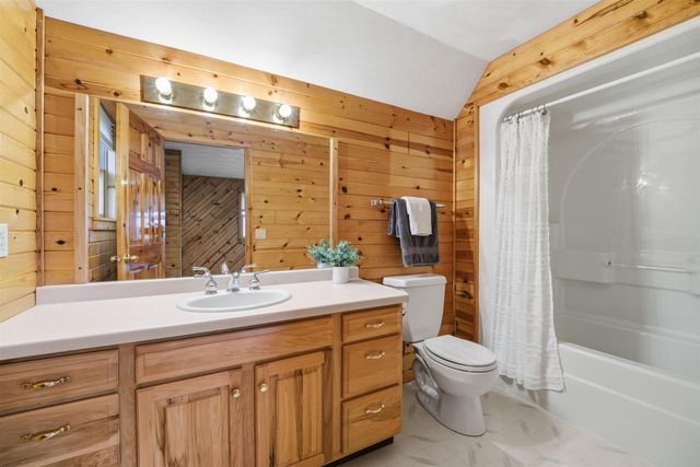 N1716 WINCHESTER ROAD, Hortonville, WI 54944