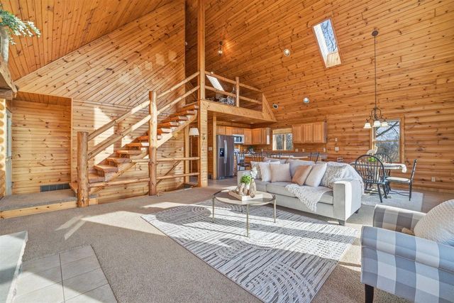 N1716 WINCHESTER ROAD, Hortonville, WI 54944