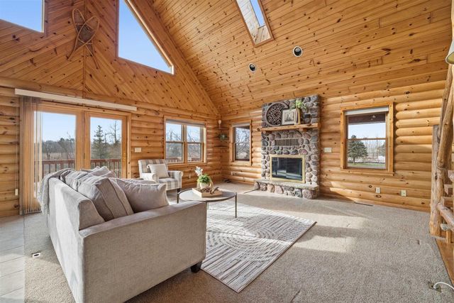 N1716 WINCHESTER ROAD, Hortonville, WI 54944