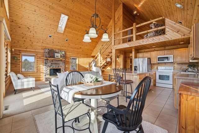 N1716 WINCHESTER ROAD, Hortonville, WI 54944