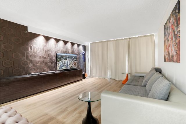 3140 S Ocean Drive 208, Hallandale Beach, FL 33009