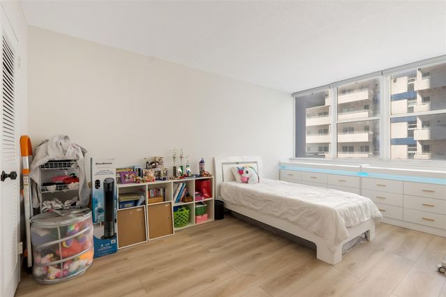 3140 S Ocean Drive 208, Hallandale Beach, FL 33009