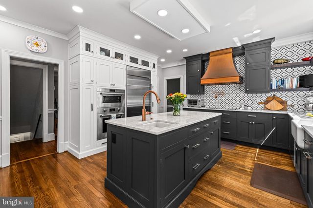 901 CHESTNUT RIDGE DR, Lutherville Timonium, MD 21093