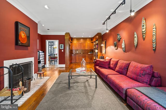 901 CHESTNUT RIDGE DR, Lutherville Timonium, MD 21093