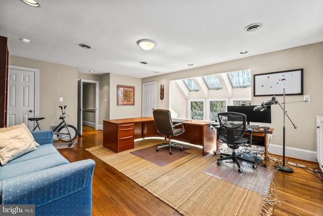 901 CHESTNUT RIDGE DR, Lutherville Timonium, MD 21093