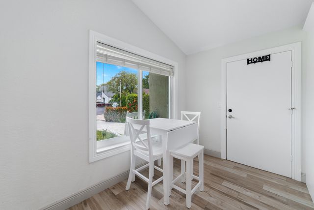 7 Cardiff Way, Boynton Beach, FL 33426