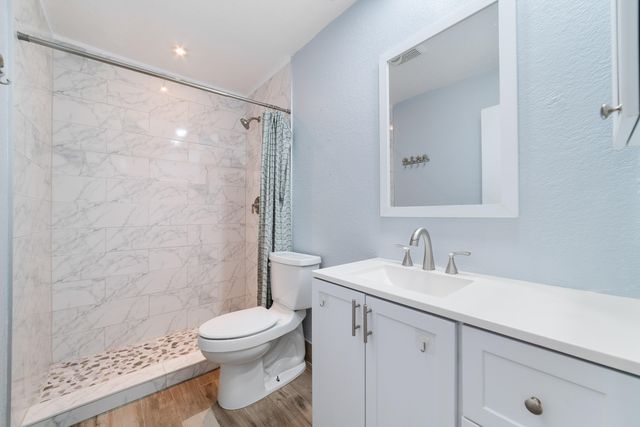 7 Cardiff Way, Boynton Beach, FL 33426