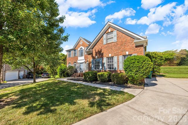 8408 Denholme Drive, Waxhaw, NC 28173