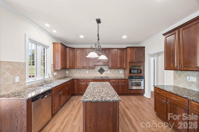 8408 Denholme Drive, Waxhaw, NC 28173