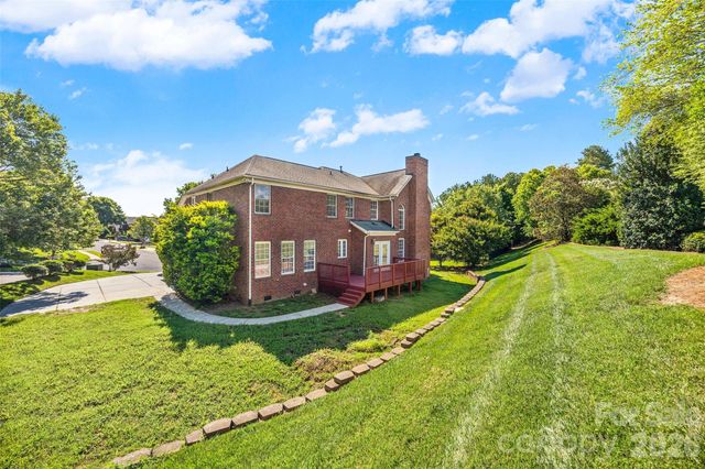 8408 Denholme Drive, Waxhaw, NC 28173