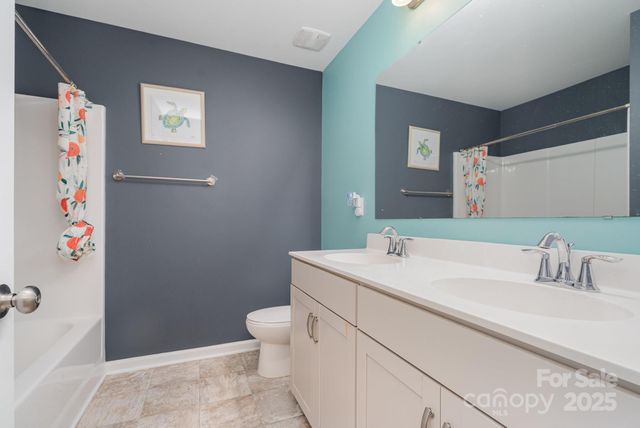 6211 Canyon Trail, Denver, NC 28037