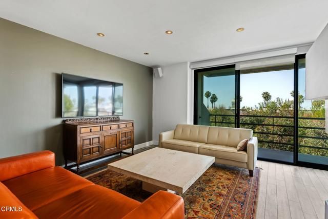 2920 Neilson Way 304, Santa Monica, CA 90405