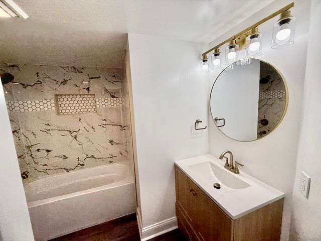 1962 Aspen Court, Crown Point, IN 46307