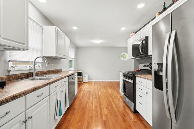 1033 S Decatur Street, Hobart, IN 46342