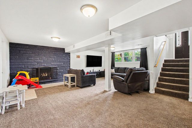 1033 S Decatur Street, Hobart, IN 46342